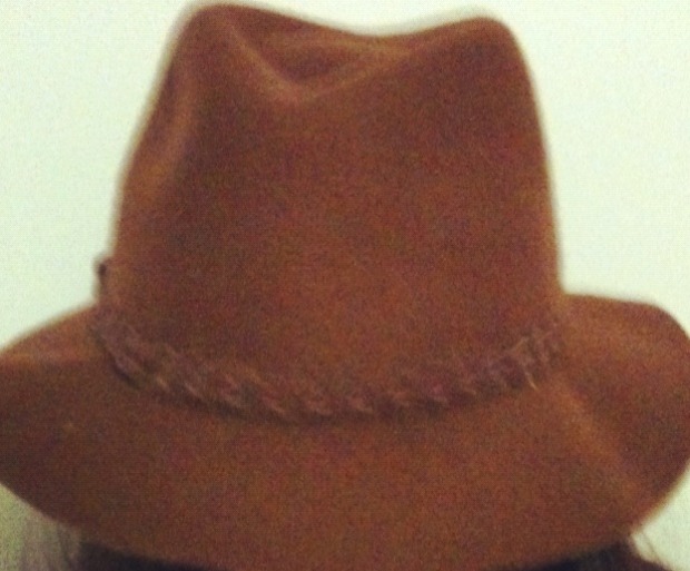 anna kosmanovski hat pop shop style